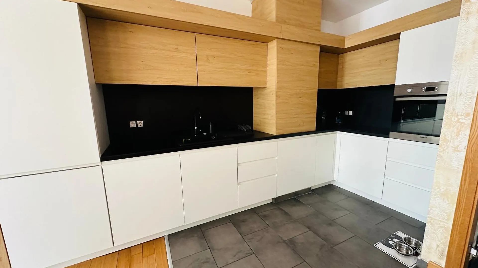 Silver City Paradise Sofia Apartment